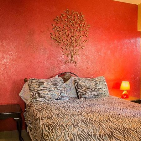 One32 Guest House Kingston Ngoại thất bức ảnh