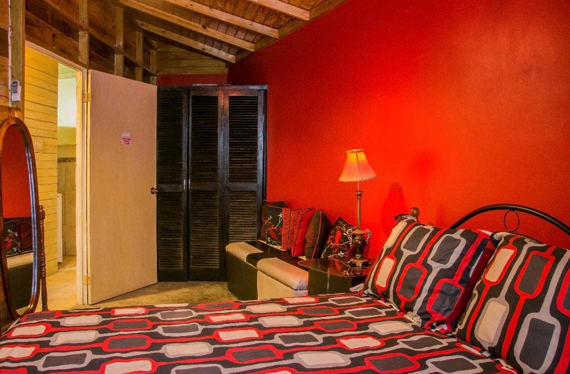 One32 Guest House Kingston Ngoại thất bức ảnh